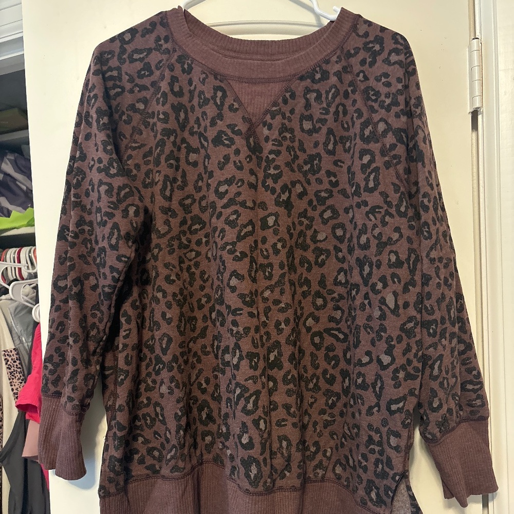 maurices sweat shirt
